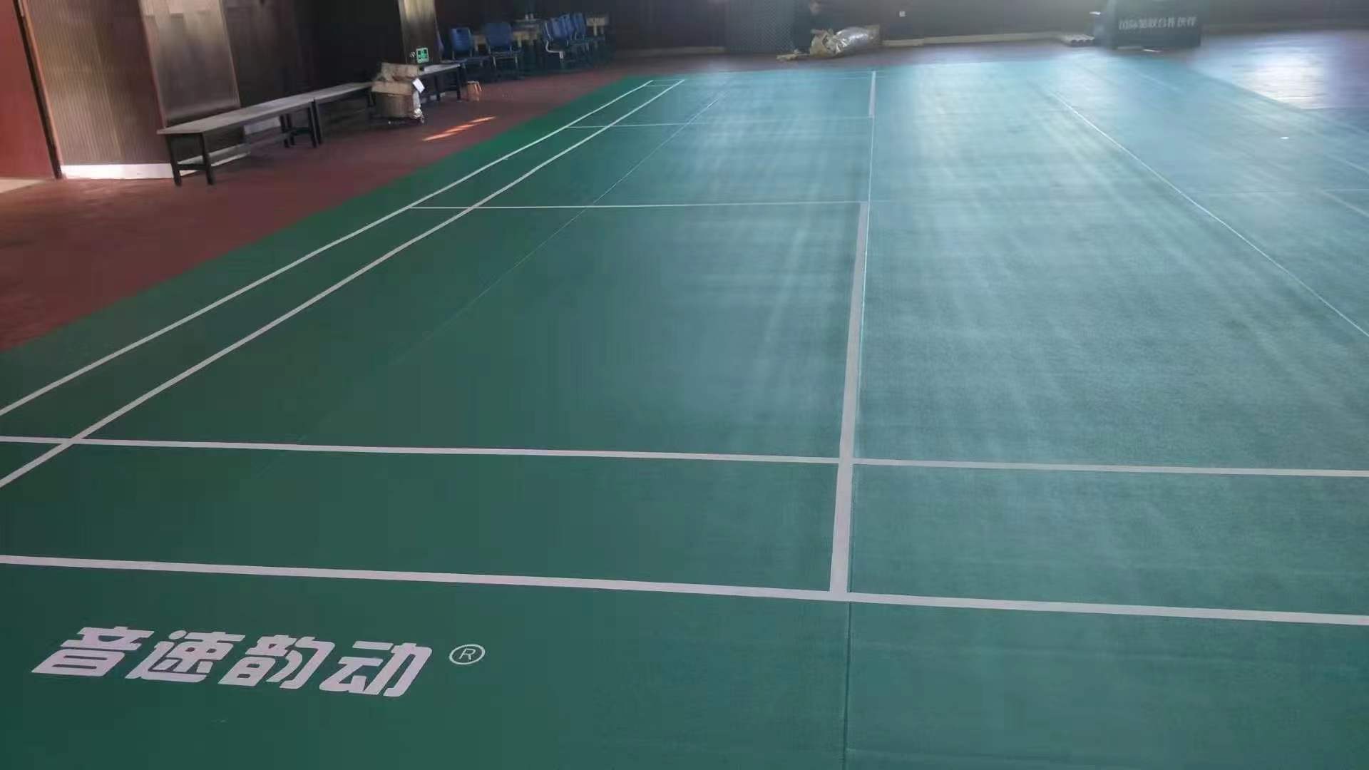 番禺星越球館安裝完成懸浮墊底